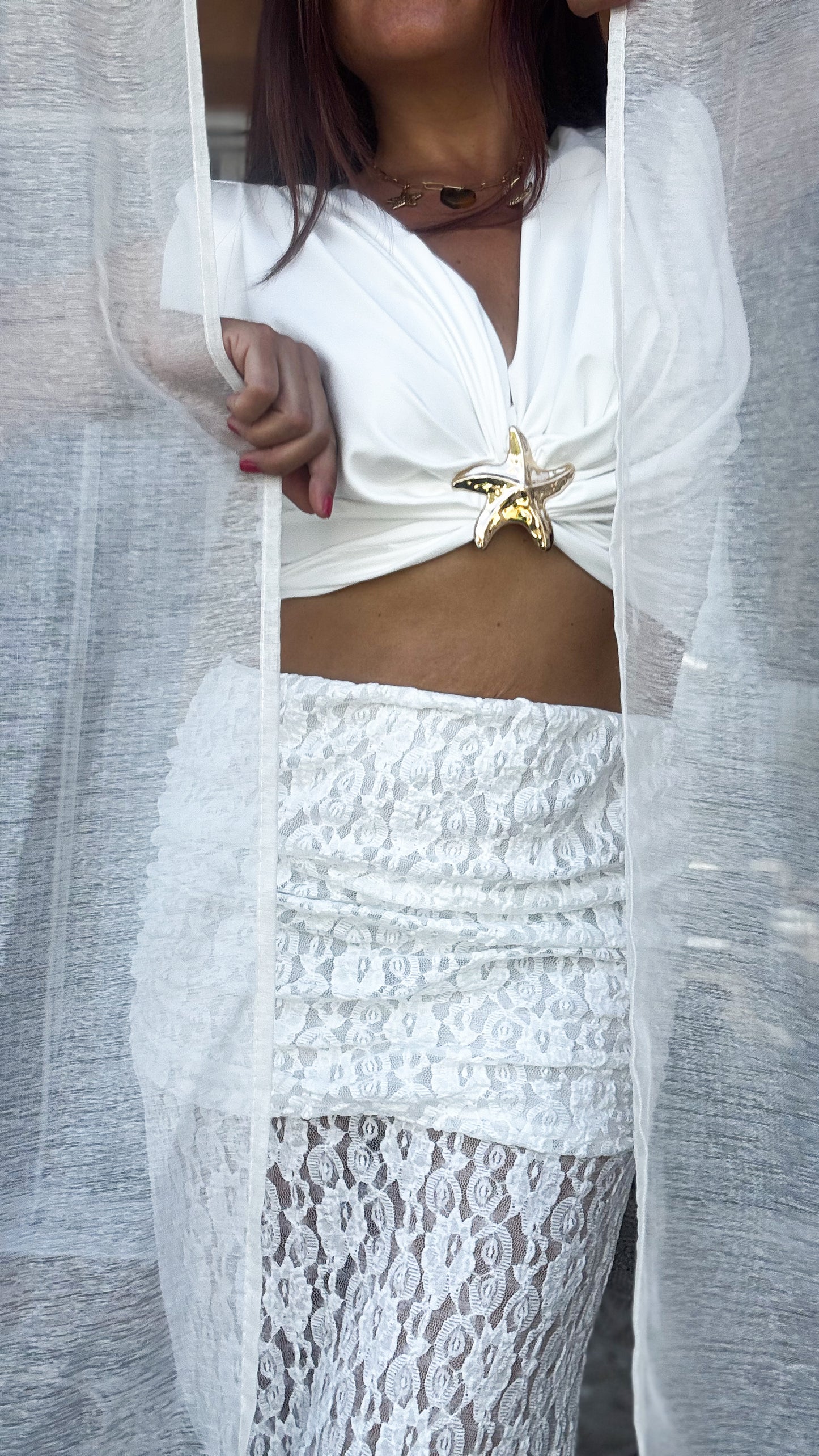 Top Blanc & Broche Étoile de Mer - Sunlit Star