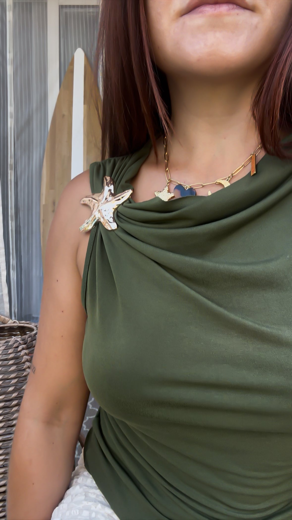 Top Kaki manches courtes & Broche Étoile de Mer - Palm Star